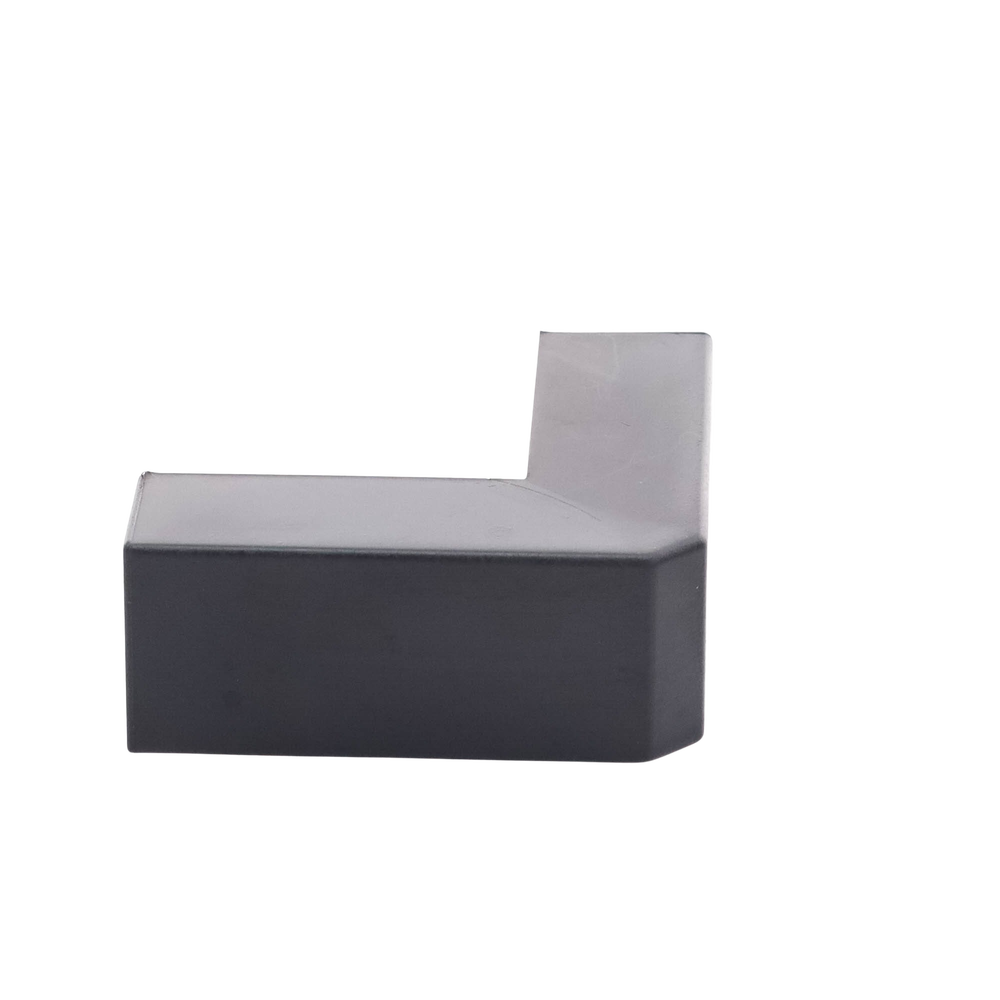 Esquinero Exterior Color Negro de PVC Auto Axtinguible, Para Canaleta TMK-1720-N-CC (5210-02003)