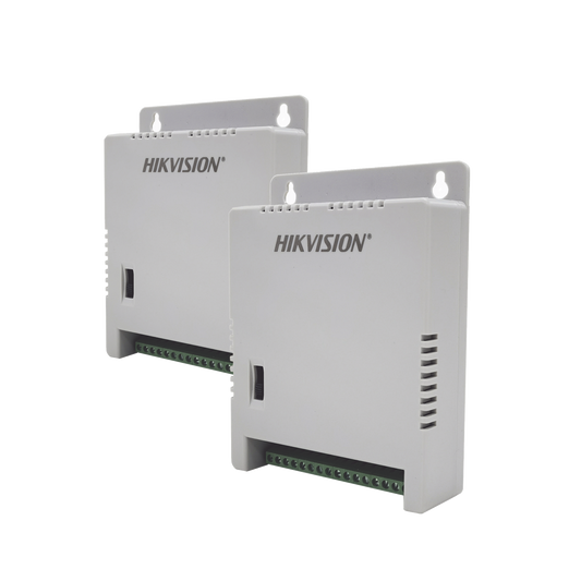 2 Fuentes de Poder Regulada (12 Vcc / 13.5 Vcc / 15 Vcc) para 16 Cámaras / 1 Amp por Salida / Voltaje de Entrada 90 - 130 VCA / Soporta 4K / Modo para Largas Distancias
