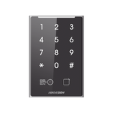 Lector de Tarjetas PROX EM y de Códigos QR / Teclado para Contraseña / Compatible con Controladores DSK2600 Series Hikvision / Comunicación RS485 y WIEGAND / IP65